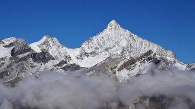 Bir sonbahar gününde Majestc Weisshorn