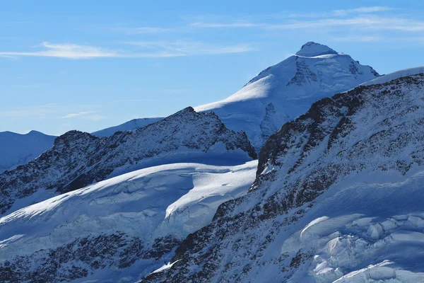 Schön geformte berge und gletscher, mt aletschhorn — Stockfoto