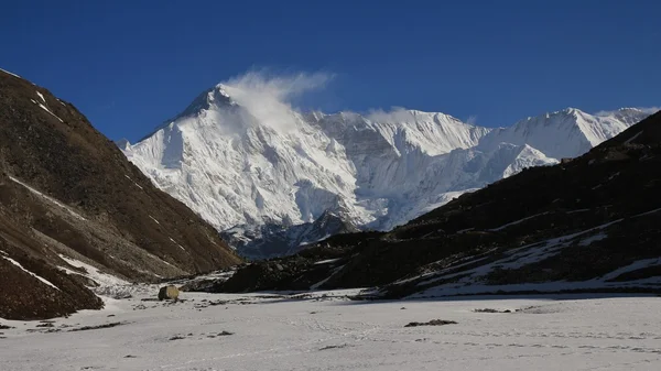 Sixth highest mountain in the world Cho Oyu, Nepal — Stock Photo, Image