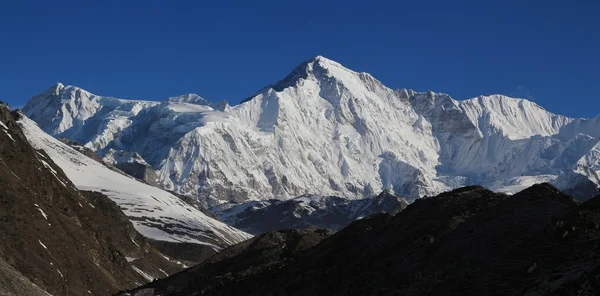 Dia claro em Gokyo, Mt Cho Oyu — Fotografia de Stock