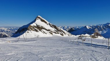 Kayak pisti ve Mt Oldenhorn