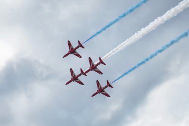 Kraliyet Hava Kuvvetleri Red arrows - hava / Estonya Tallinn 2014 göster