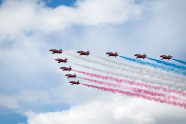 Kraliyet Hava Kuvvetleri Red arrows - hava / Estonya Tallinn 2014 göster
