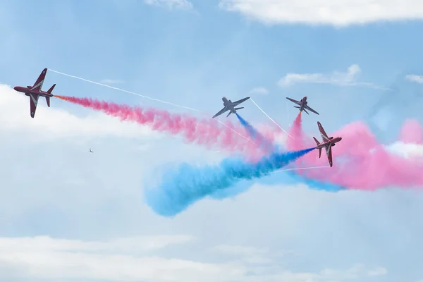 Royal Air Force Red arrows - air show In Estonia Tallinn 2014 ye — Stock Photo, Image