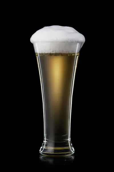 Beer into glass — Stock Photo, Image