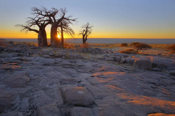 Kubu Island güneş doğarken