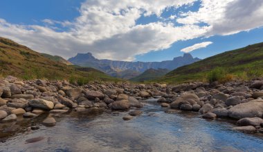 Amfitiyatro ve Tugela Nehri