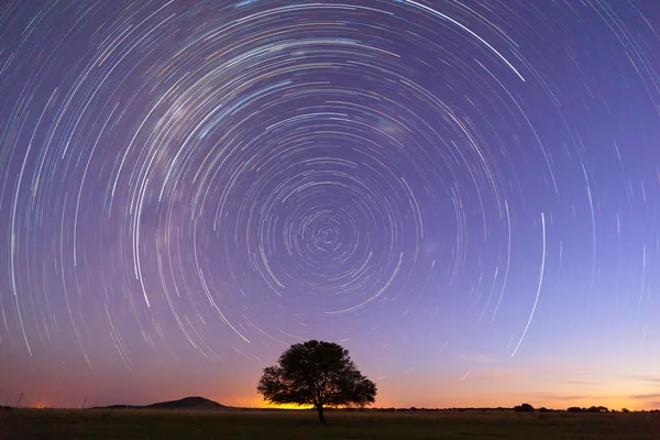 Startrails mavi saatte