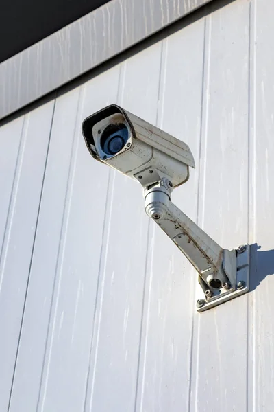 System Monitoring Controlling People Video Camera Hanging Wall — Stock Photo, Image