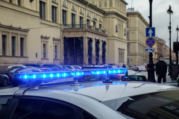 Luces Rojas Azules Coche Policía Patrullando Ciudad Imagen Borrosa Abstracta — Foto de Stock