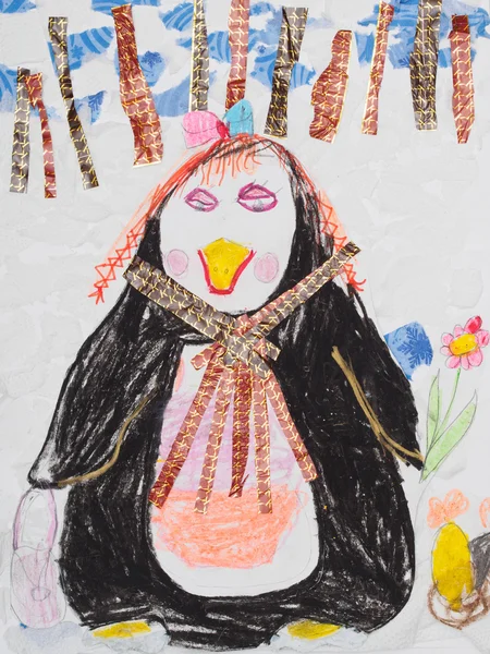 色とりどりのペンギンを描く子どもたち — ストック写真