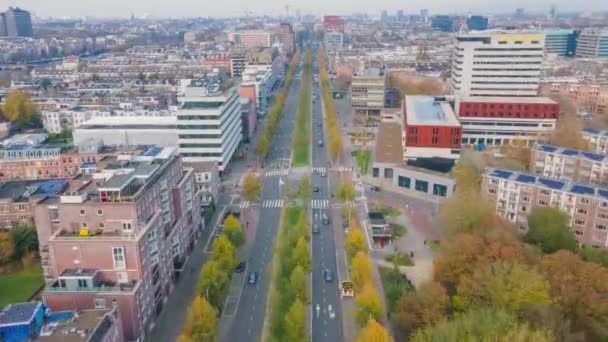 Amsterdam, 7 listopada 2020 r., Holandia Wibautstraat Center of Amsterdam busy road urban hyperlapse — Wideo stockowe