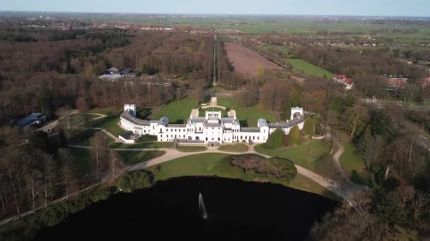 Aerial de Paleis Soestdijk palácio real perto de Baarn na Holanda Holanda. — Vídeo de Stock