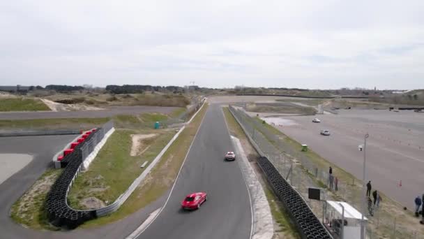 Zandvoort, 24 de abril de 2021, Países Baixos. Zandvoort Formula 1 uma pista de corrida de filmagens aéreas. — Vídeo de Stock