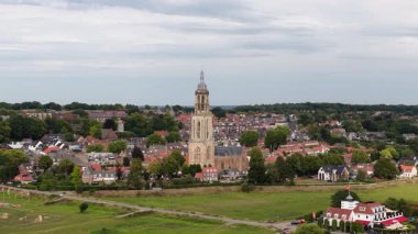 Mikrostok web sitelerinde, Shutterstock, Adobe Stock, Storyblock, Getty Istock, Alamy, DepositPhotos gibi platformlarda en çok aranan, en çok aranan, tek kelimelik anahtar sözcük formatı olan 50 veriniz.