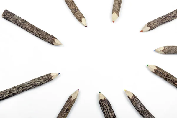 Pencil Crayons Set in Bark Arranged in Circular Pattern — Stock Photo, Image