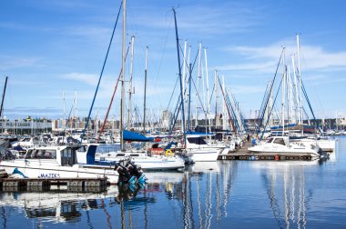 Durban Harbor Wilsons wharf adlı Yatlar demirli