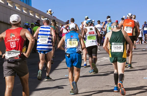 Seyirci ve koşucular yoldaşlar maraton Durban 7 — Stok fotoğraf