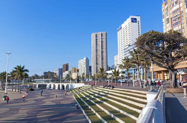 Promenada nad brzegiem plaży Golden Mile w RPA — Zdjęcie stockowe