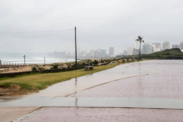 Día Lluvioso Playa Durban Con Edificios Fondo — Foto de Stock