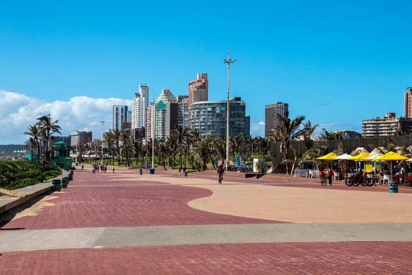 Verharde Promenade Loopbrug Bij Durban Gouden Mijl Aan Het Strand Rechtenvrije Stockafbeeldingen