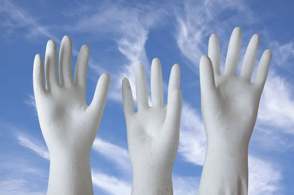 White Molded Plaster-of-Paris Hands Reaching Skyward — Stock Photo, Image