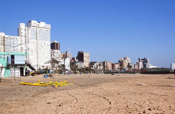 Blick auf den leeren Strand in Durban am frühen Morgen — Stockfoto