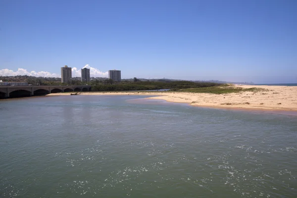 Marea entrante en la desembocadura del río Umgeni, Durban — Foto de Stock