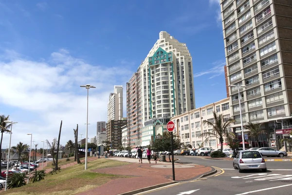 Horní Marine Parade, lemovaná hotely v Durbanu, Jižní Afrika — Stock fotografie