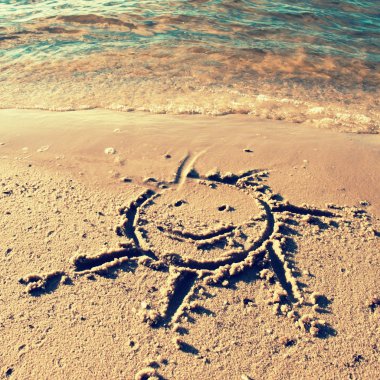 egzotik kumsalda güneş kum çizim