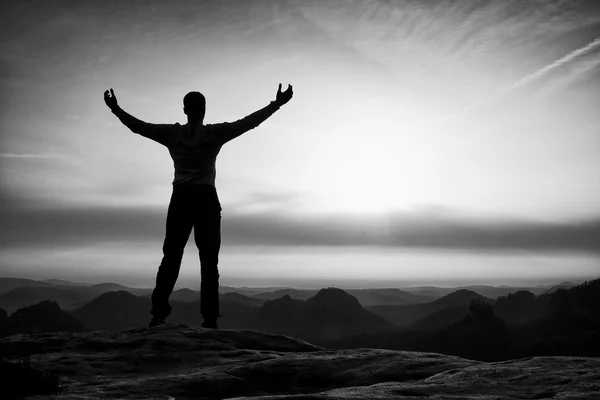 Happy man with open raised arms Gesture of triumph. Satisfy hiker  silhouette — Stock Photo, Image