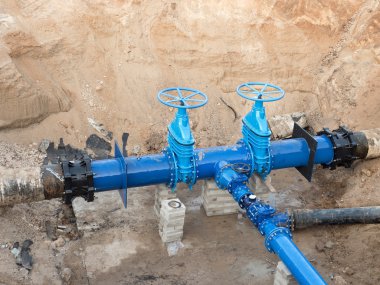 Yeni mavi Gate vanalar ve yeni siyah waga çok ortak üyeler ile 500mm içecek su boruları katıldı. 