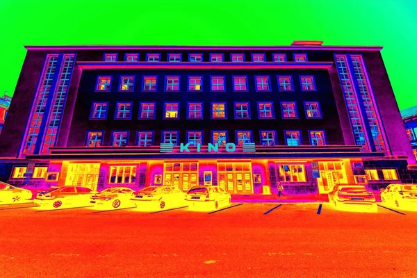 建筑纪念碑 基诺大楼 模拟器中伽玛辐射谱 — 图库照片