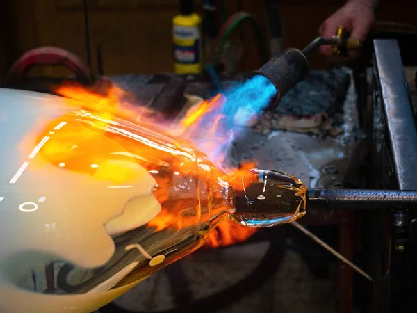 Glass Artist Fires Glass Ball Gas Torch Can Shape Hand — Stock Photo, Image