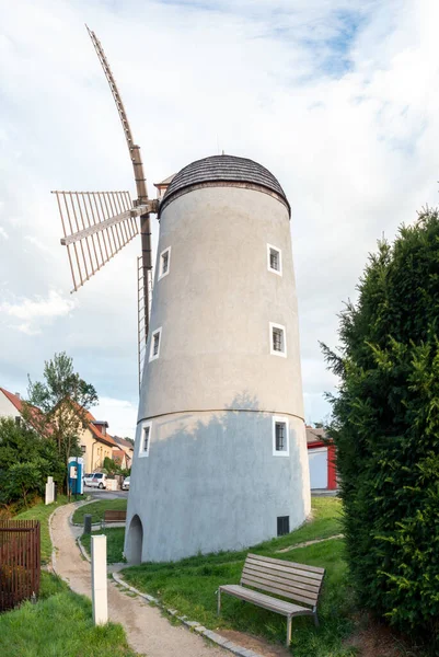 Trebic Windmill Natural Tannin Milled Powder Tannin Pine Spruce Bark — Stock Photo, Image