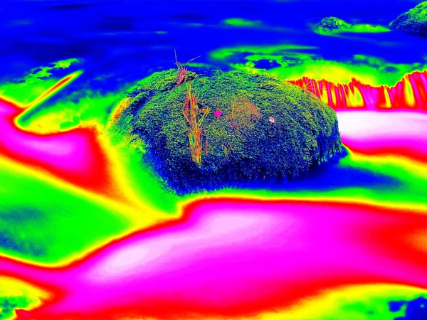 Mountain river in infrared photo. Mountain river in infrared photo. Amazing thermography. Boulders and water level in shadows of trees. — Stock Photo, Image