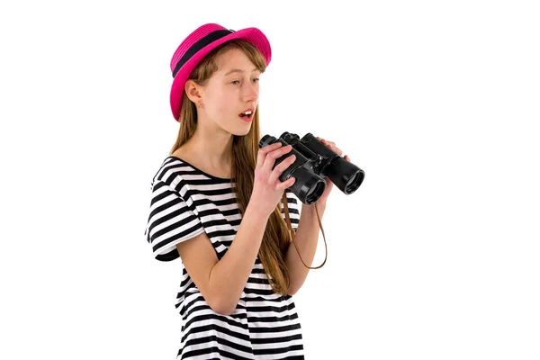 Tiener Meisje Zoek Naar Globe Met Verrekijker Geïsoleerd Witte Achtergrond — Stockfoto
