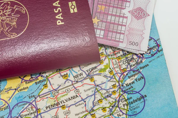 Passaporte Lituano 500 Notas Euro Por Mapa Concentre Continente Norte — Fotografia de Stock