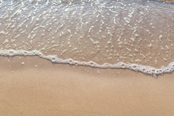 Onda Suave Mar Praia Arenosa Foco Suave Imagem Turva Espaço — Fotografia de Stock