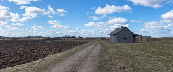 Old Abandoned Small Wooden House Fields Sky Clouds Next Path — Stock Photo, Image