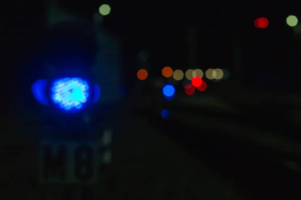 Nattlige Jernbanespor Nær Togstasjonen Med Lys Mørket Jernbanestasjon Nærheten Jernbanenettet – stockfoto