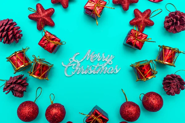 Vrolijk Kerstfeest Blauw Papier Decoraties Flat Lay Bovenaanzicht — Stockfoto
