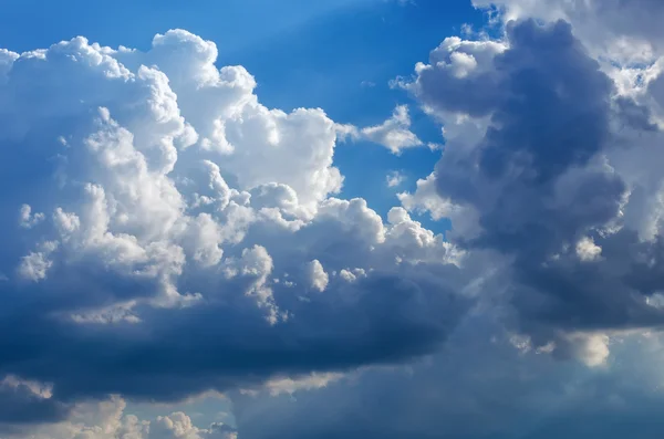 Fundo Céu Azul Com Nuvens Fofas — Fotografia de Stock