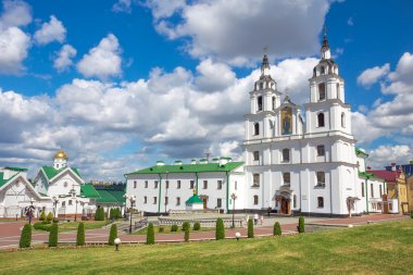 Minsk 'teki Kutsal Ruh Katedrali. Belarus 'un Ortodoks Kilisesi