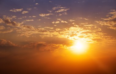 Güzel gün batımı gökyüzü. Gökyüzü Arkaplanı