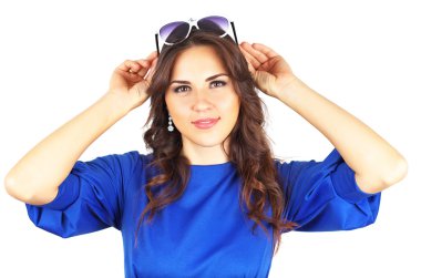 Ağır karpuz tutan güzel çekici kız.