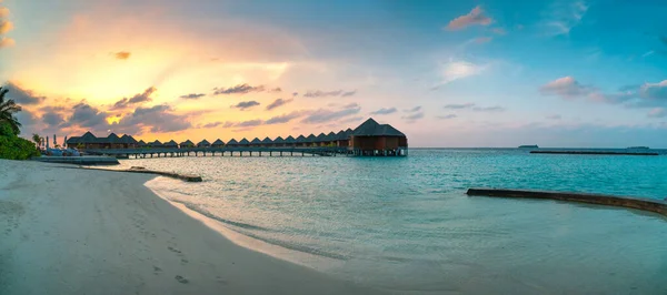Удивительная Широкая Панорама Тропического Мальдивского Острова Экзотический Пляжный Фон Голубой — стоковое фото