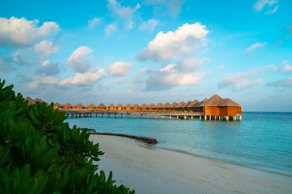 Maldivas Paraíso Paisaje Escénico Paisaje Marino Con Bungalows Agua Hermosas — Foto de Stock
