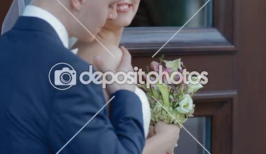 Gelin ve damat fotoğrafçı açık poz