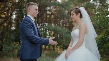 Gelin ve damat poz ahşap